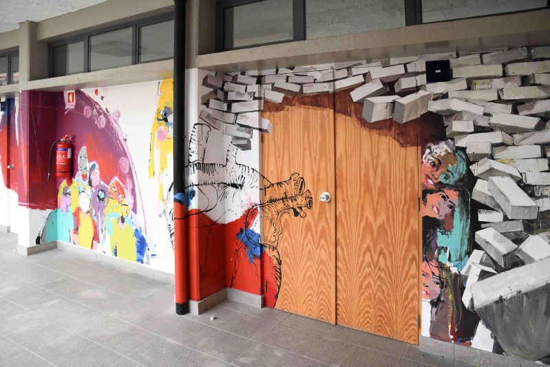 Alunos da Escola Secundária de Joane e o artista Martinho Dias partilharam pintura de mural